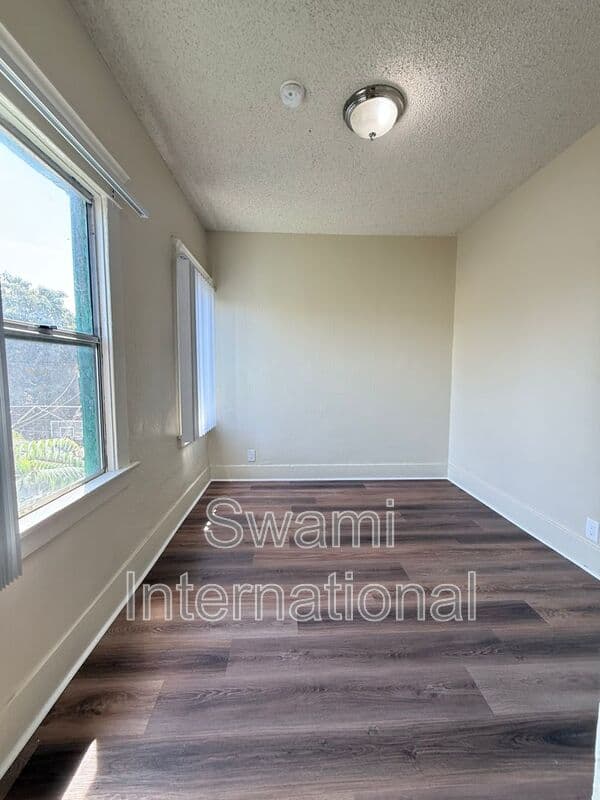 Los Angeles House: 1128 3/4 E. 49th St.