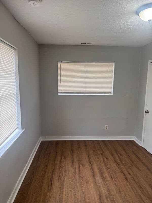 Memphis House: 694 Hamilton St