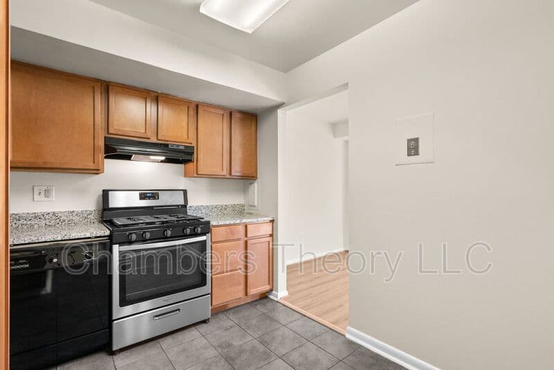 Arlington Condo: 4241 Columbia Pike