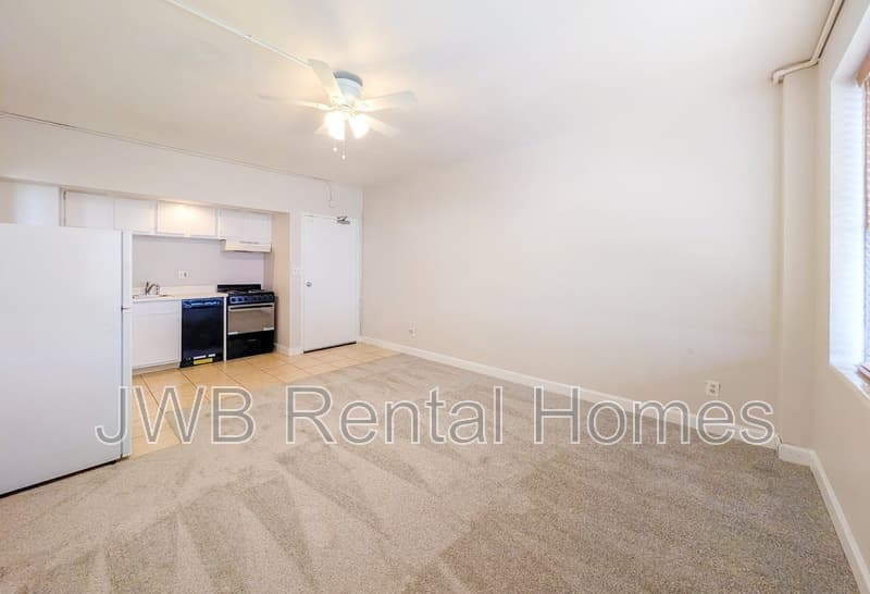 Jacksonville Condo: 311 Ashley St W #903