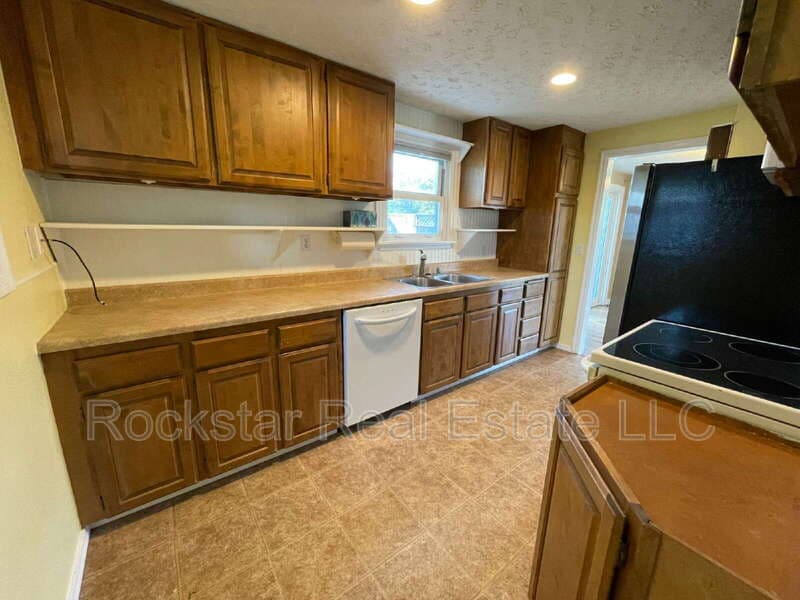 Spokane House: 2816 W Sanson Ave