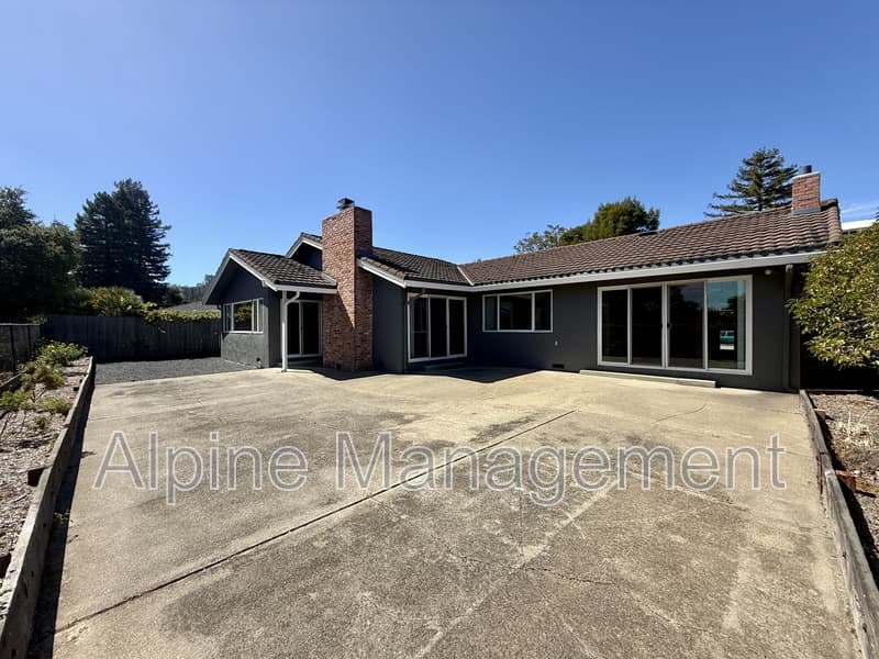 Burlingame House: 2917 Arguello Drive - Main