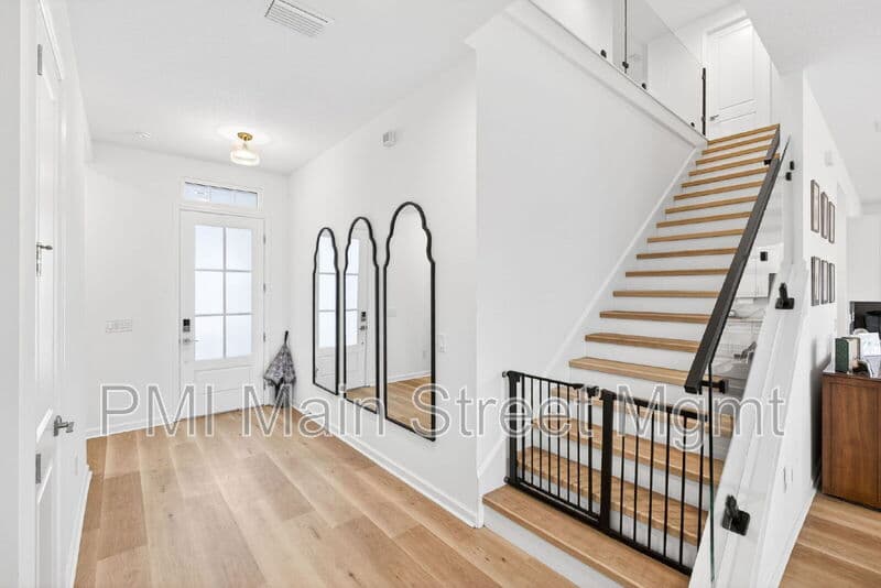 St. Cloud House: 6604 Quest Street