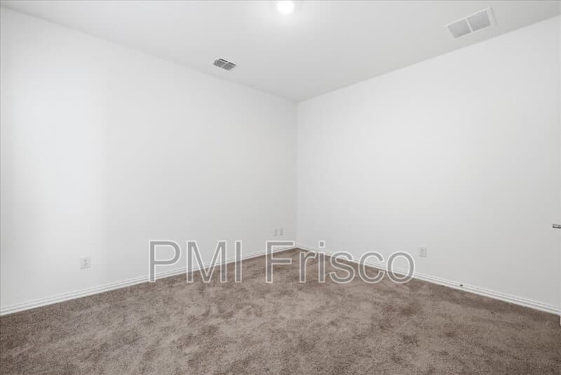 McKinney Condo: 8316 Catalpa Ln