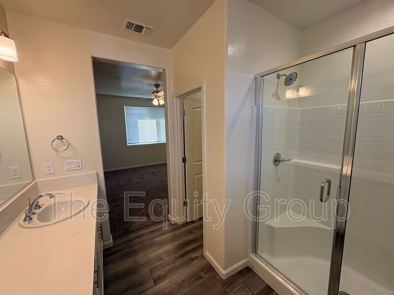 Visalia House: 1005 West Sedona Ave