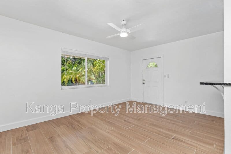 Fort Lauderdale House: 1134 Ne 16 Terrace