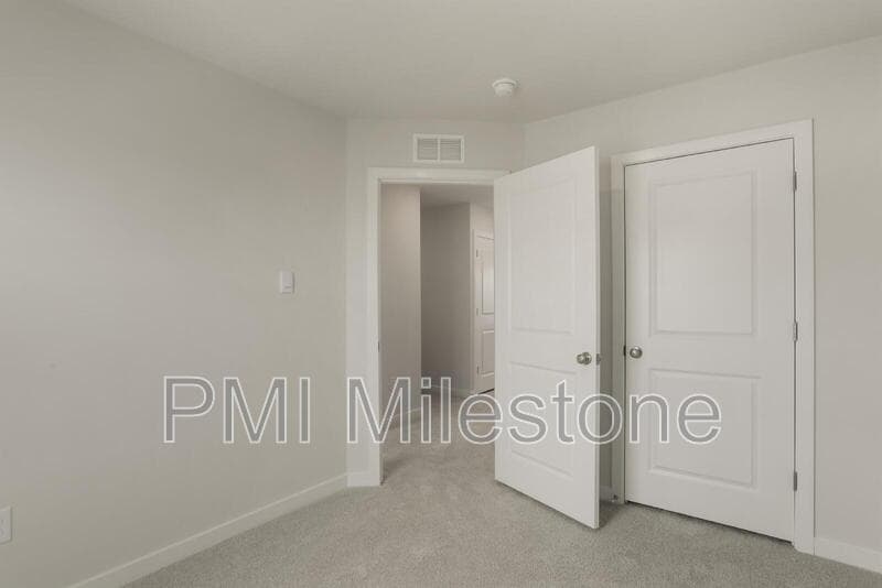 Charles Town Townhome: 413 Eclipse St