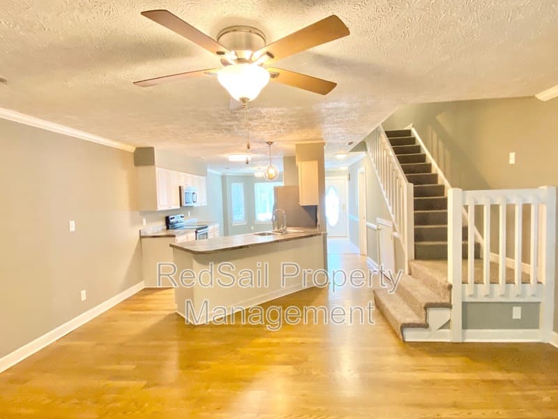 Newport News House: 1060 Palmerton Dr