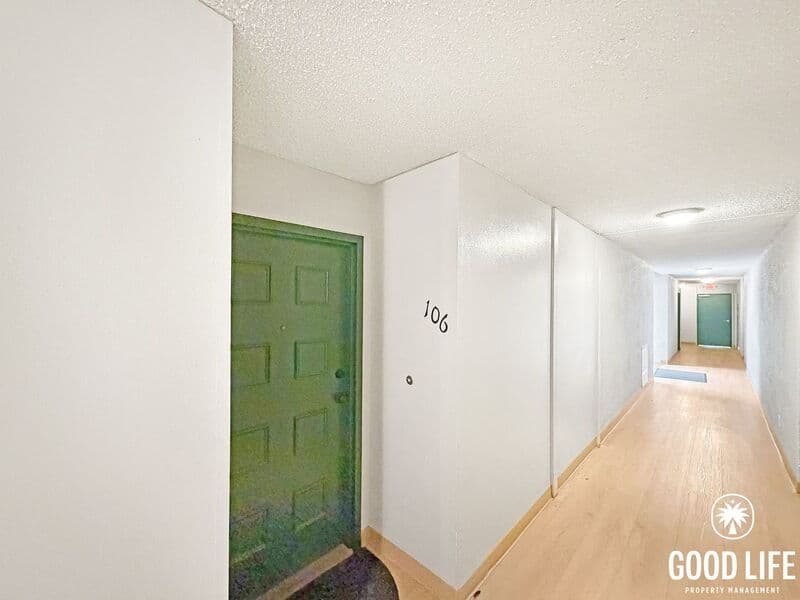 San Diego Condo: 6930 Hyde Park Drive