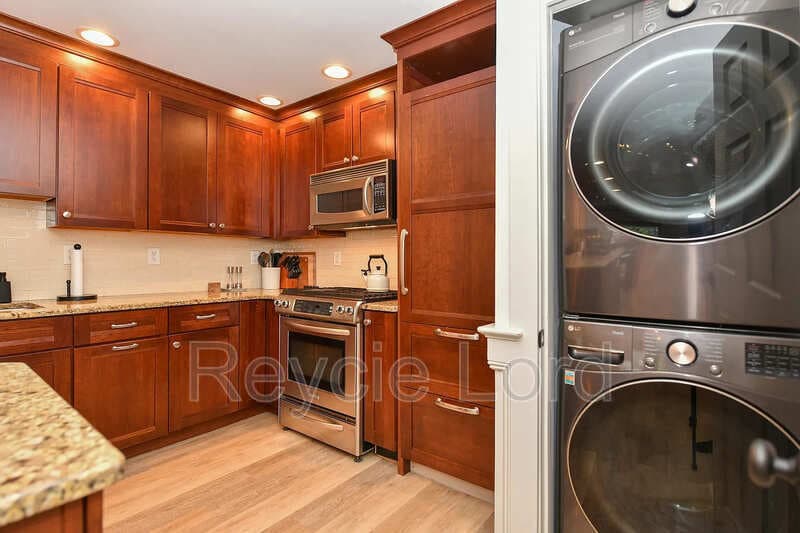 Hoboken Condo: 219 Willow Ave