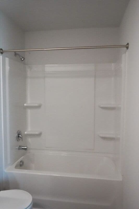 Bloomingdale House: 418 Coconut Dr