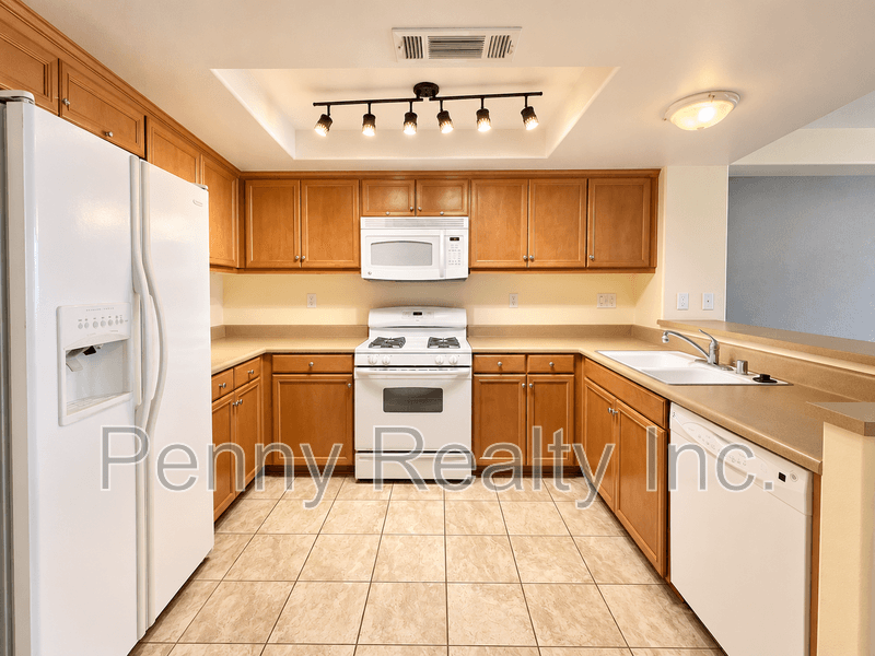 San Diego House: 4820 Charles Lewis Way