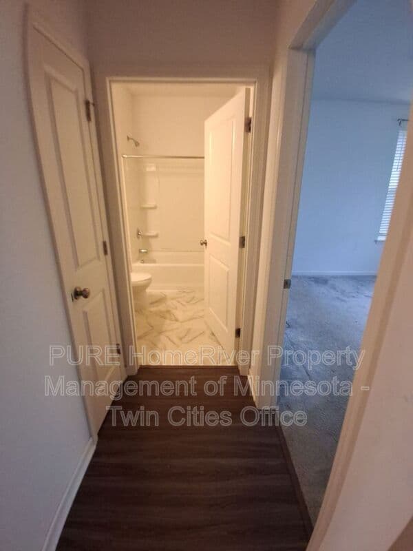 Woodbury House: 4739 Schilling Ct