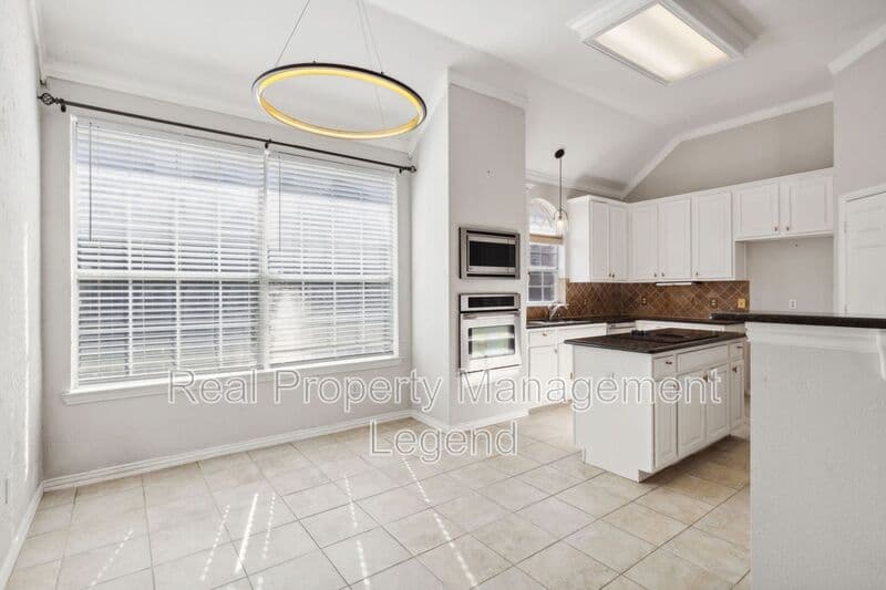 Plano House: 8012 Greenwood Dr