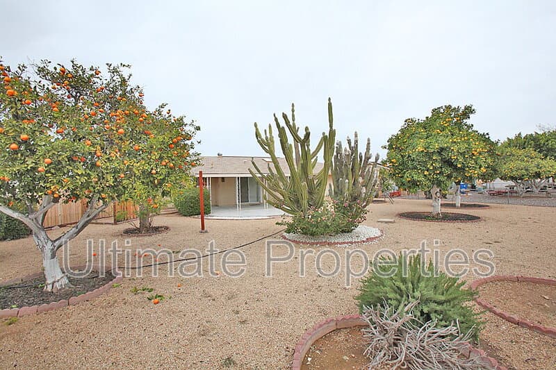Sun City House: 9331 W Arrowhead Dr