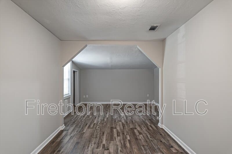 Augusta House: 2528 Luz Drive