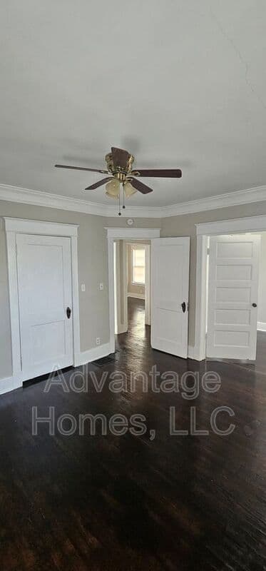 Kansas City House: 3808 Roanoke