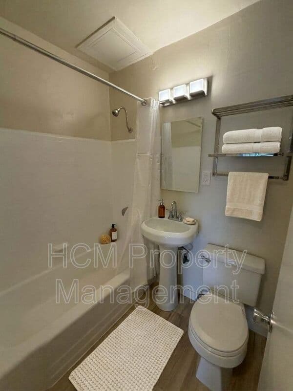 Los Angeles Condo: 1661 Sawtelle Blvd