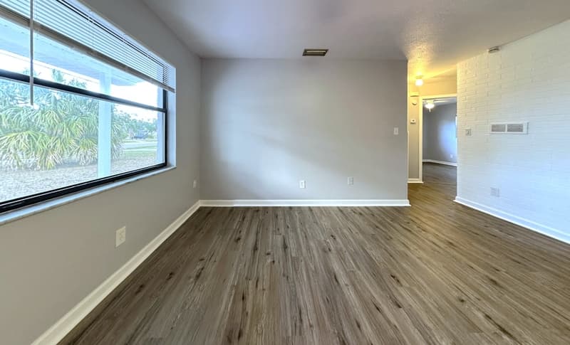 St. Petersburg House: 758 62nd Avenue North
