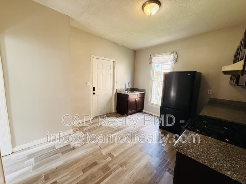 Cleveland Condo: 3838 Marvin Avenue - Down
