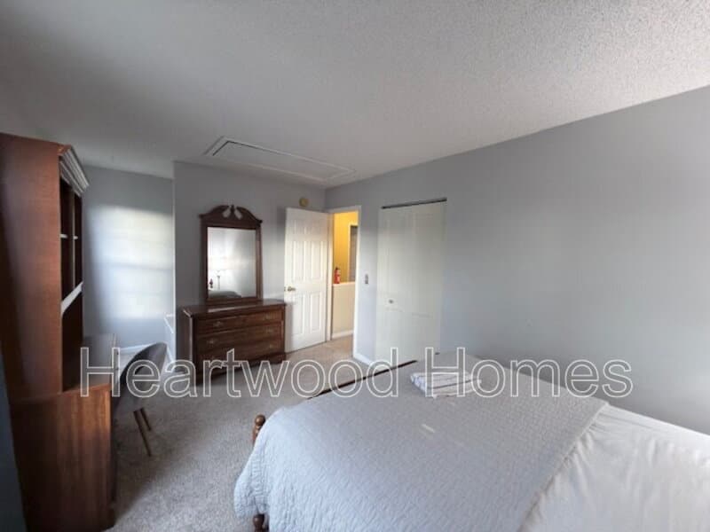 West Columbia House: 264 Orchard Hill Drive