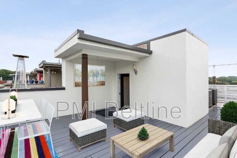 Atlanta Townhome: 988 Dekalb Ave NE