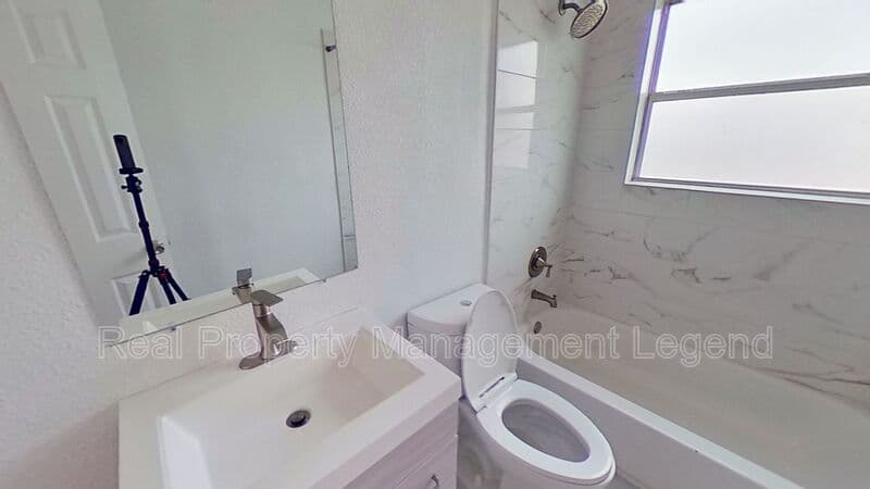 Irving House: 2320 Brockbank Dr