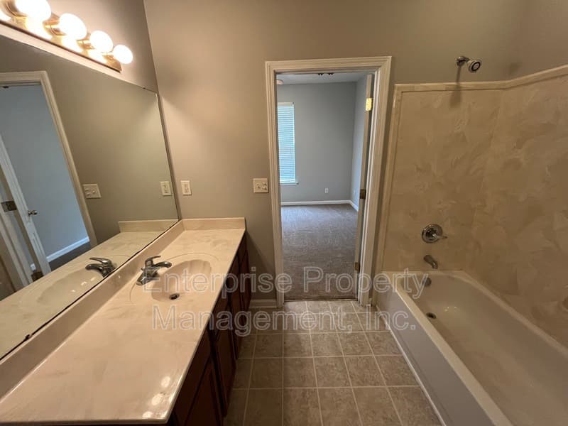 Cordova House: 10178 Sterling Ridge Dr