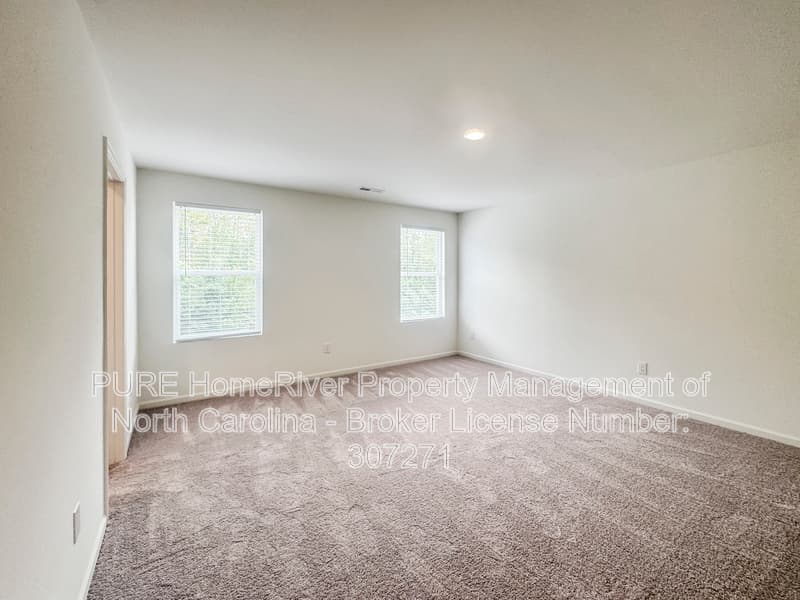 Thomasville House: 106 Weller Ln