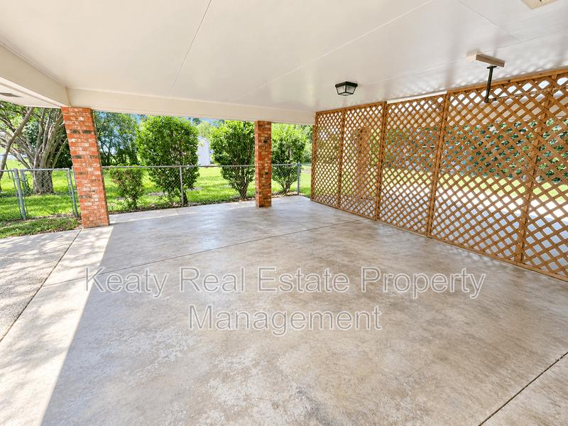 Lafayette House: 214 Dover Dr