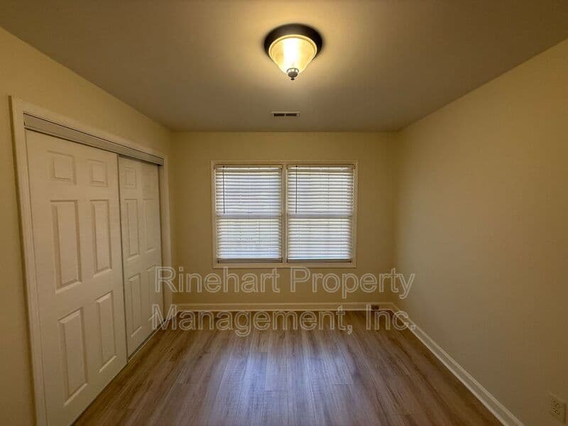 Tega Cay House: 12108 Baywoods Drive