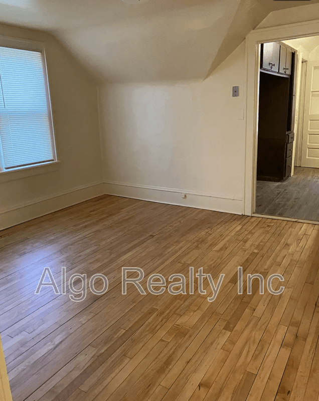 Minneapolis House: 3250 North Logan Avenue