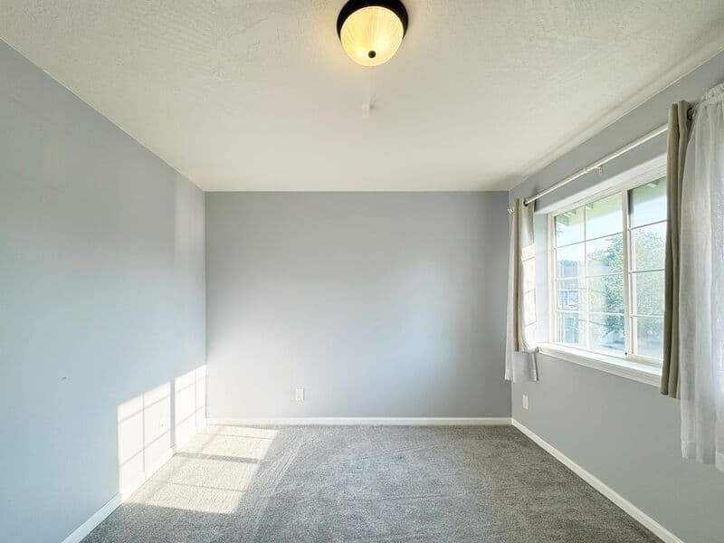 Eugene Townhome: 3697 Westleigh Street