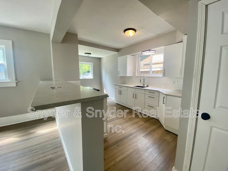 Akron House: 1062 Pitkin Avenue