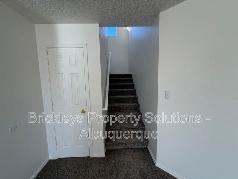 Albuquerque House: 6027 Park South Pl NW