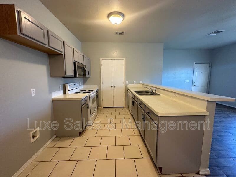 Oklahoma City House: 1735 West Palm Place