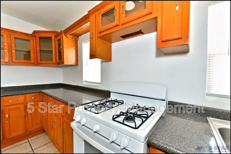 El Paso Condo: 1908A Olive Ave !!