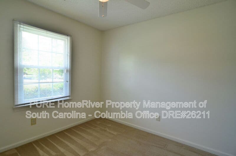 Columbia House: 22A Prices Ct