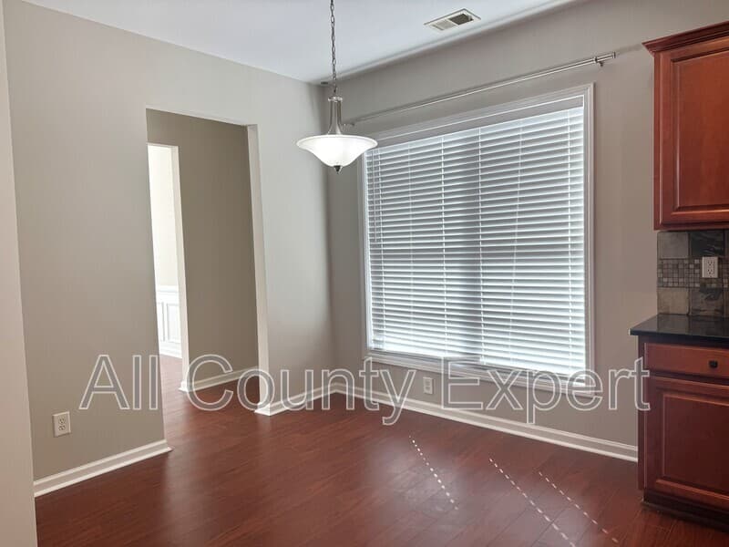Cumming House: 3665 Crowchild Drive