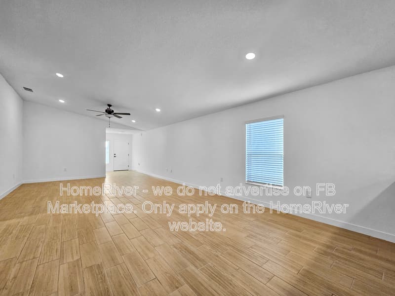 Brooksville House: 29543 Fedora Cir