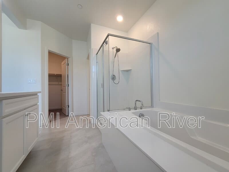 Sacramento House: 3050 River Trout Walk