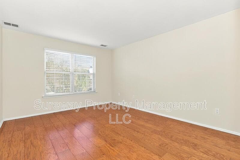 Monmouth Junction Condo: 4242 Bayberry Court