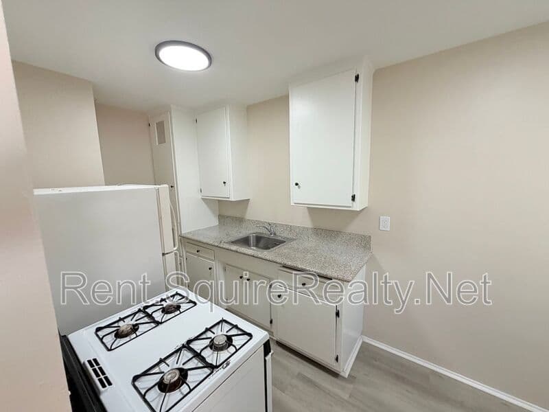 Azusa Condo: 840 N. Angeleno Ave