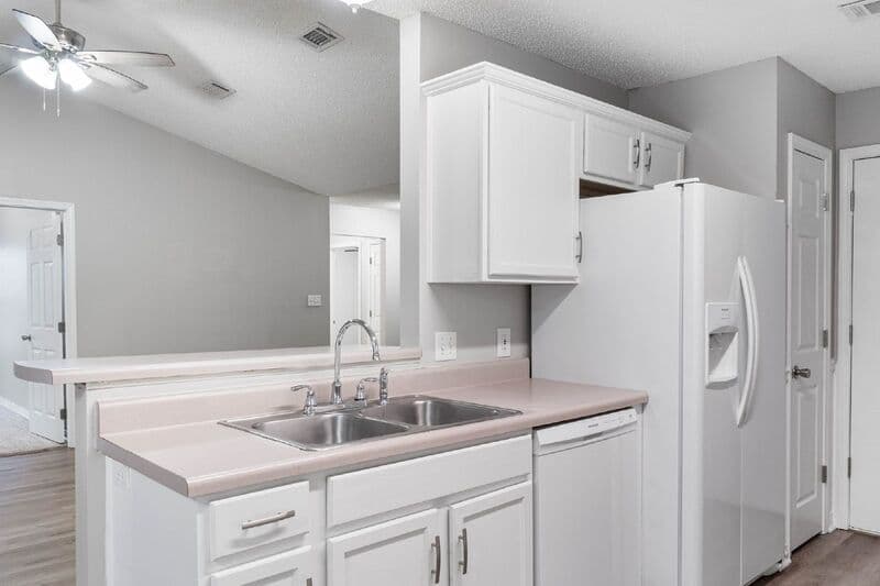 Crestview House: 3014 La Salle Court