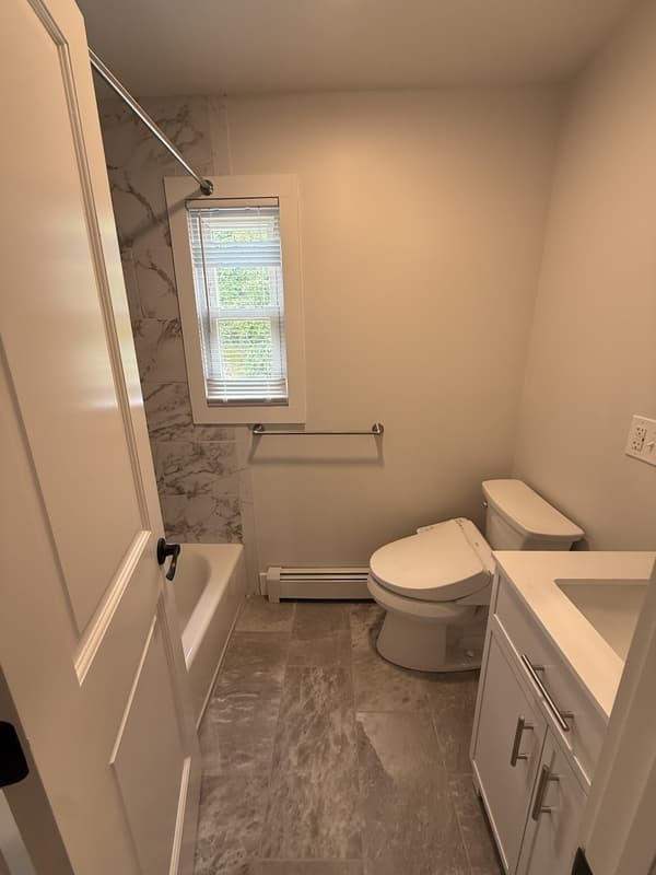 Hurley Condo: 1050 Lucas Avenue Extension - #2