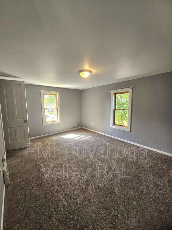 Barberton House: 243 19th Street Northwest