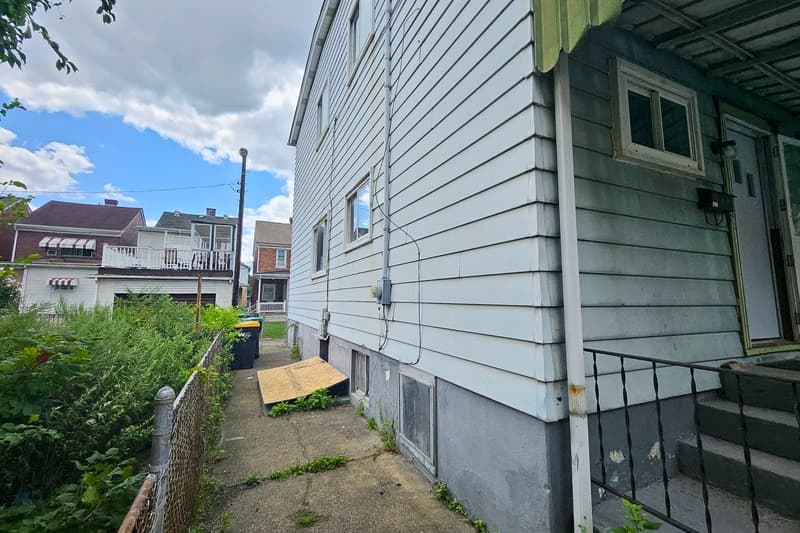 McKees Rocks Condo: 307 Hamilton Street - 2