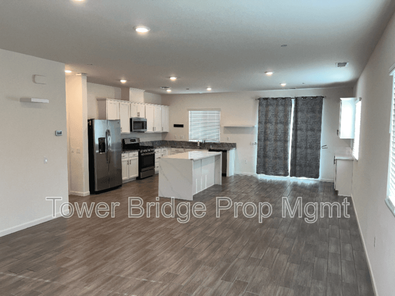 Rancho Cordova House: 12722 Montbrook Way