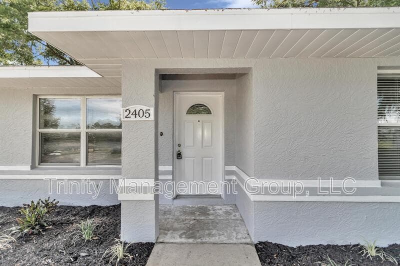 Ocala House: 2405 Southeast 46th Court
