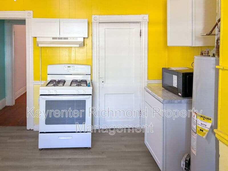 Richmond House: 2104 West Cary Street